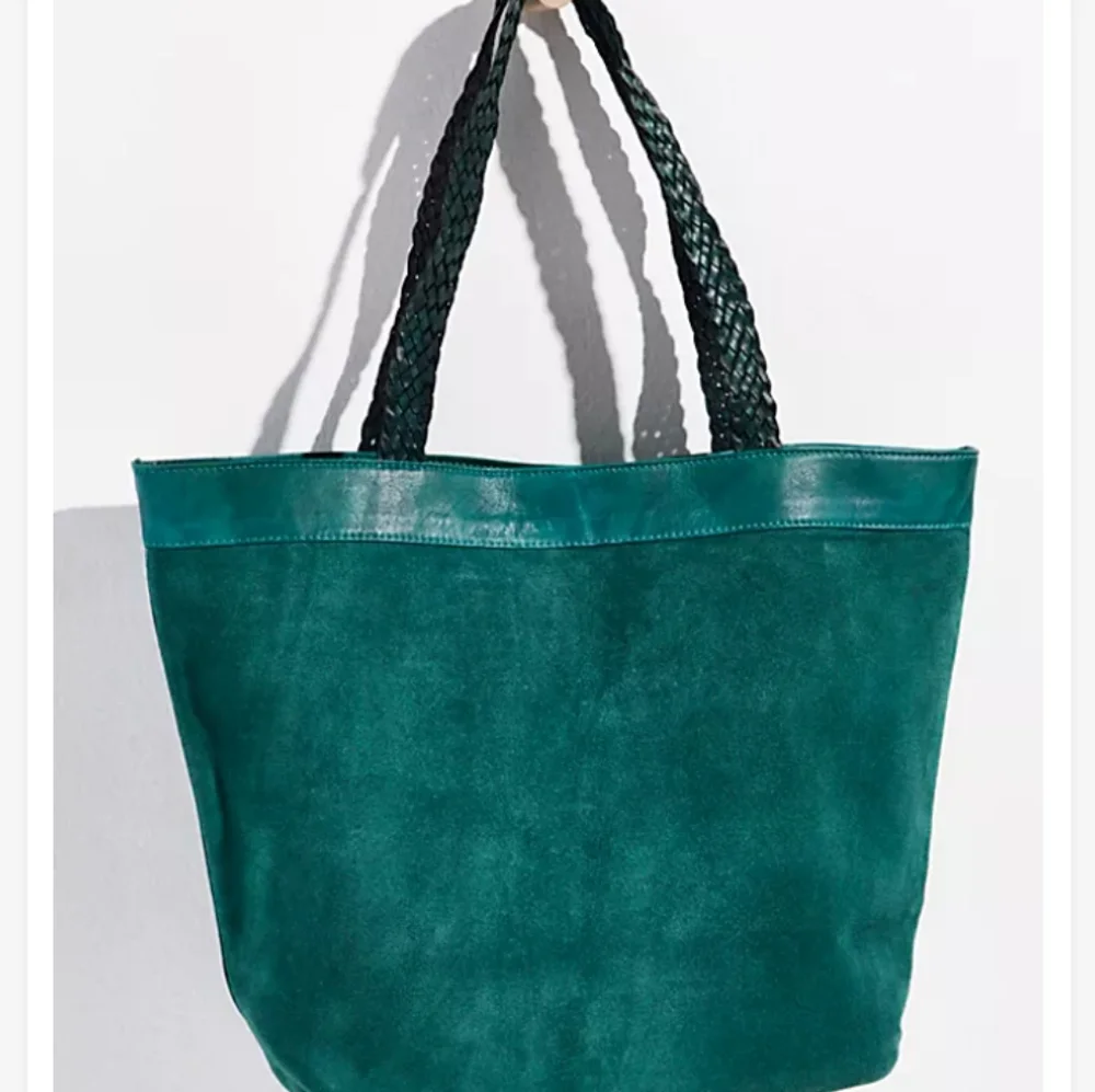 We the Free Brookline Tote in Ocean Mist 13.4" x 18.1" x 6.3" - Picture 5 of 5